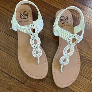 Never wore Daisy Fuentes strappy sandals  -